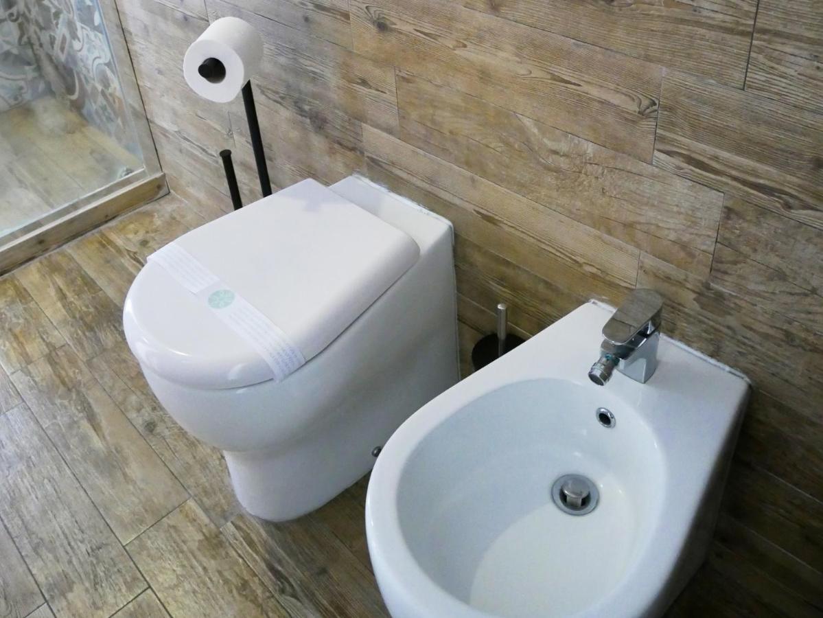 Ninetti Guest House - Apt Centro Storico Katanya Dış mekan fotoğraf